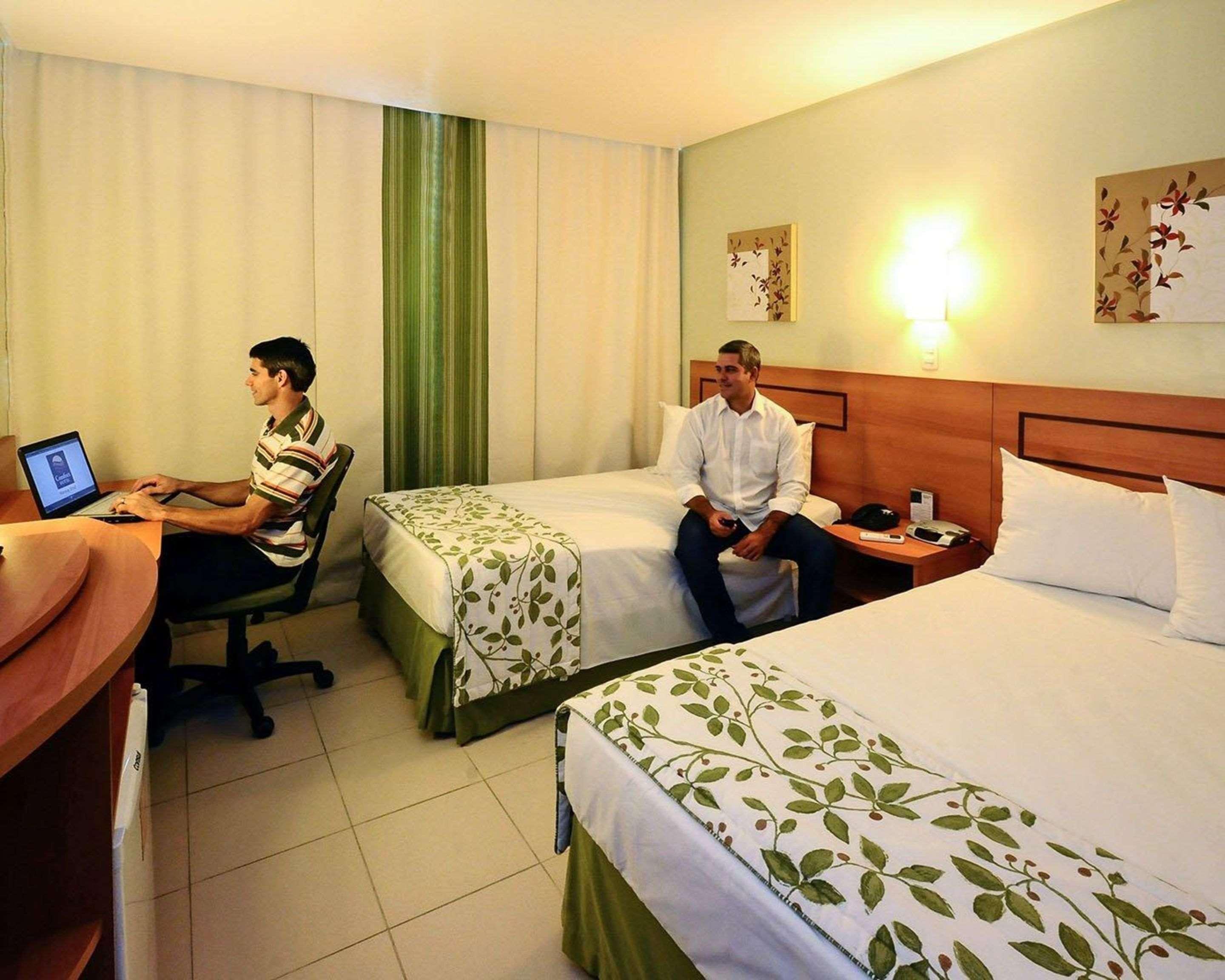 Comfort Hotel Manaus Exterior photo